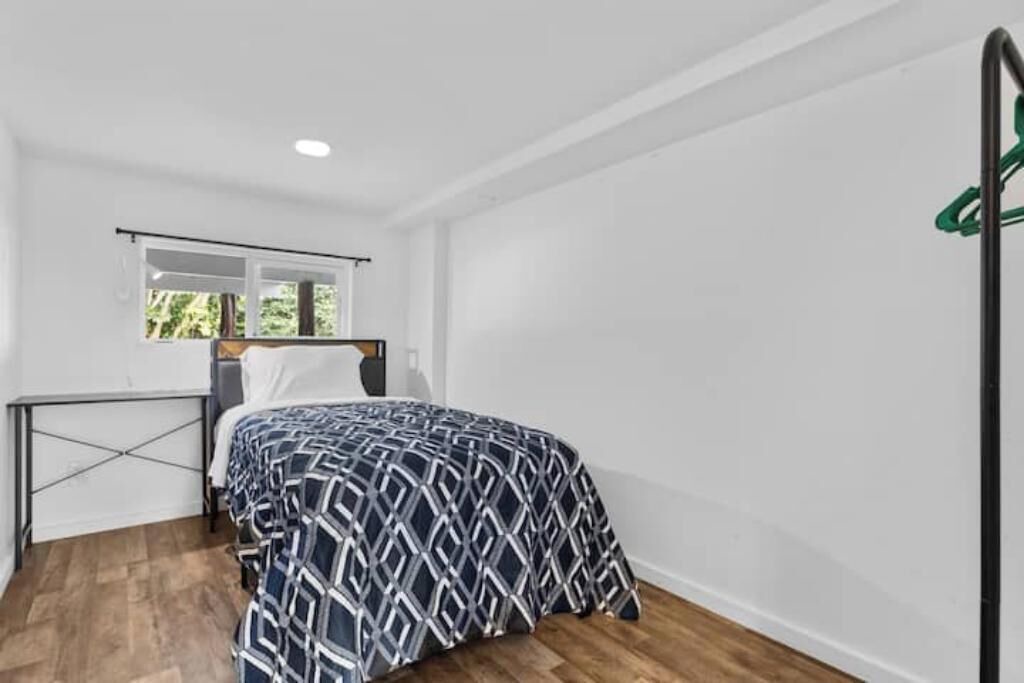 Photo of Bedroom in Kona Palisades