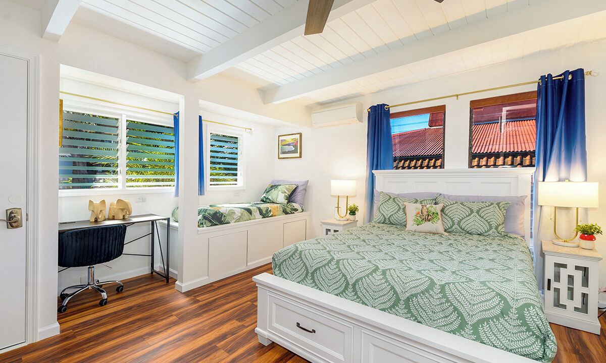 Photo of Bedroom in Kahaluu-Keauhou