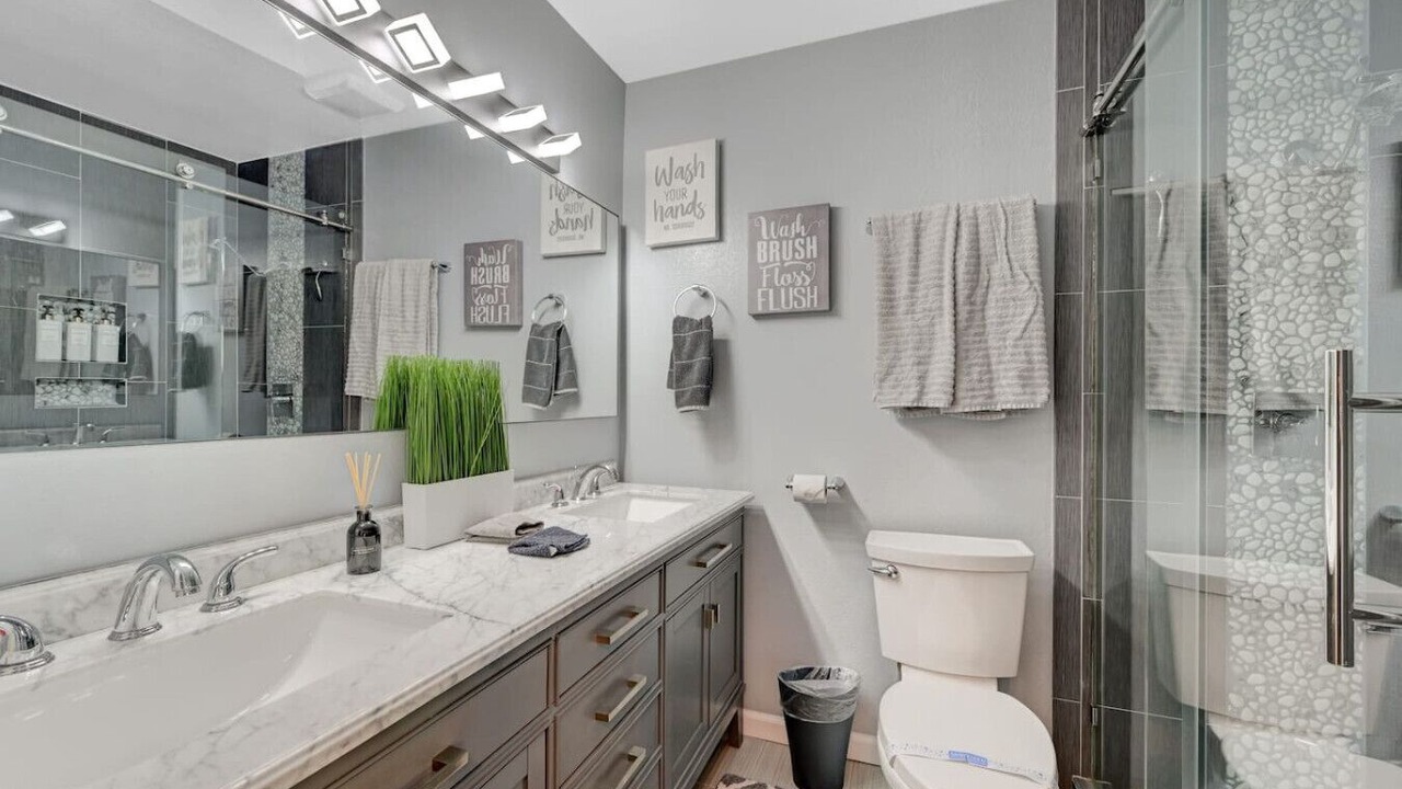 Photo of Bathroom in Green Valley North