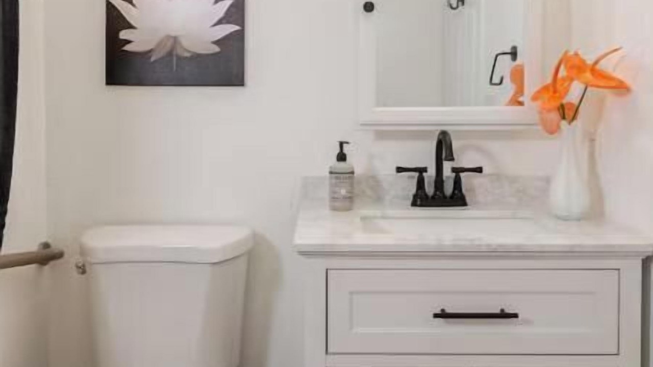 Photo of Bathroom in Mountain View