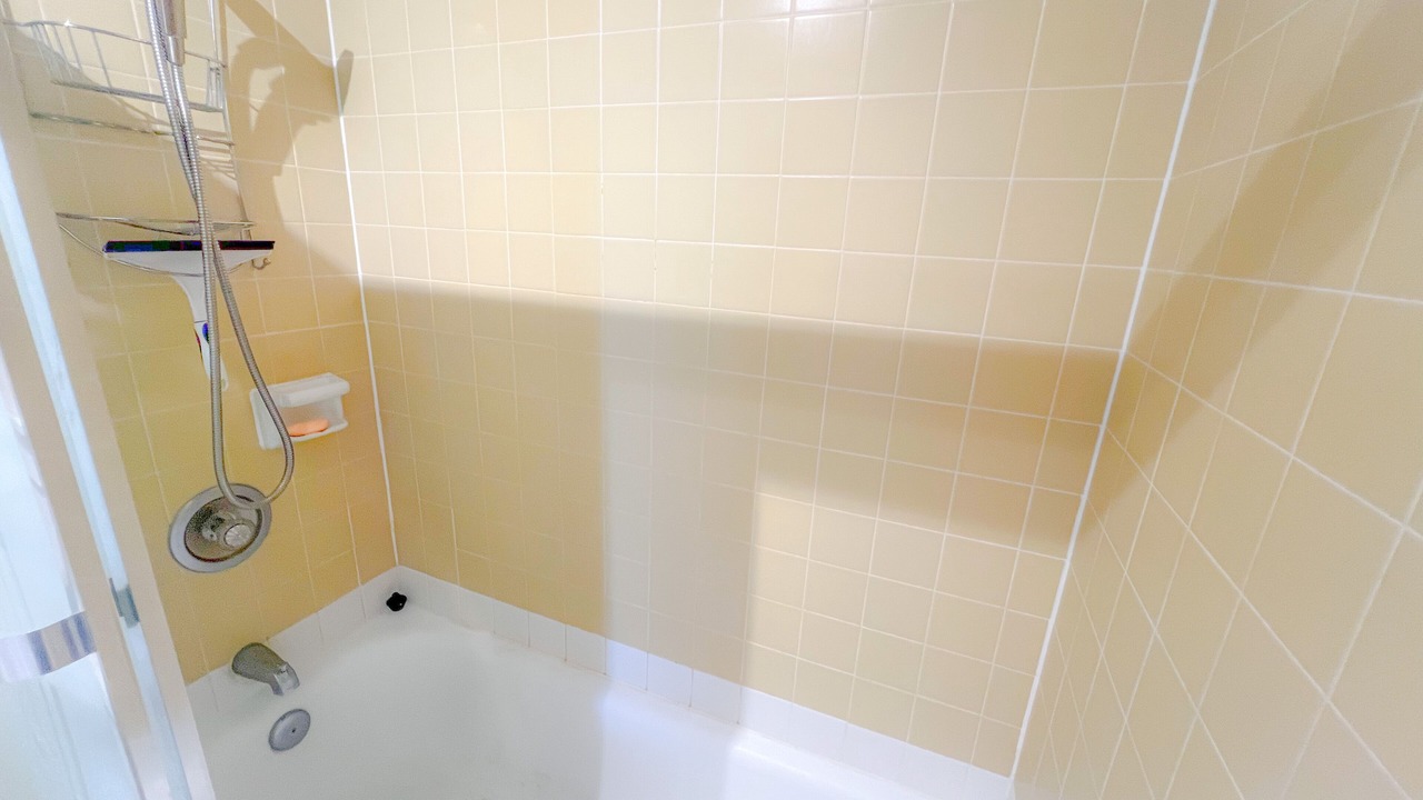 Photo of Bathroom in Waikiki