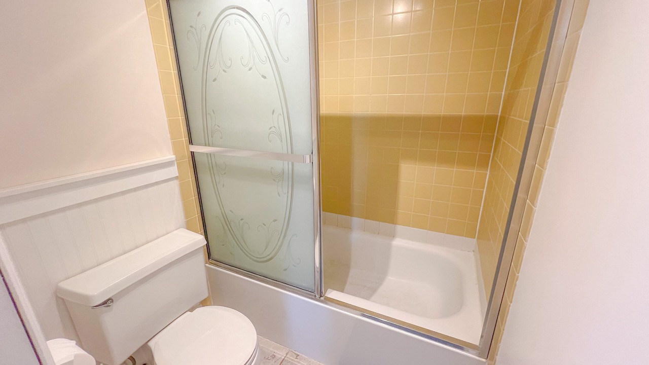Photo of Bathroom in Waikiki