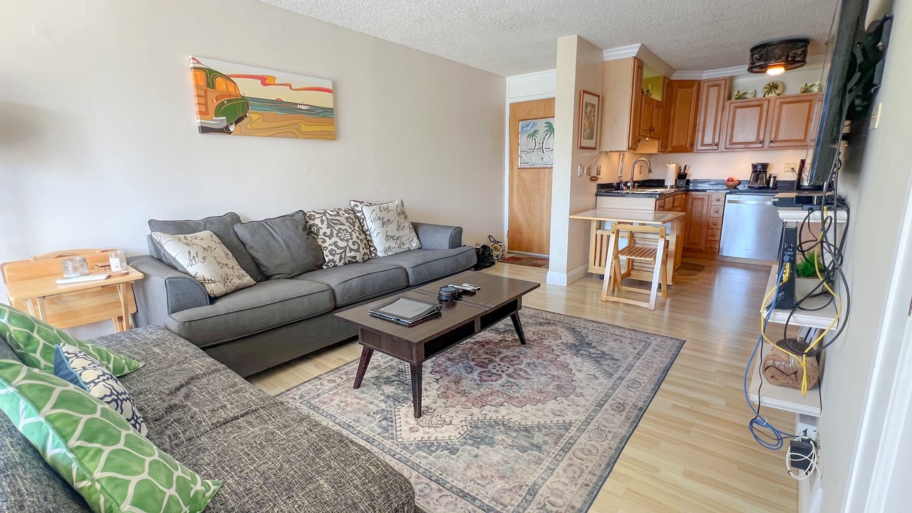 Photo of Livingroom in Waikiki