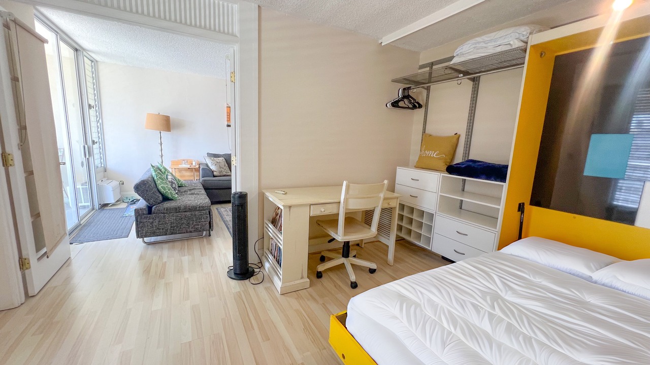 Photo of Bedroom in Waikiki