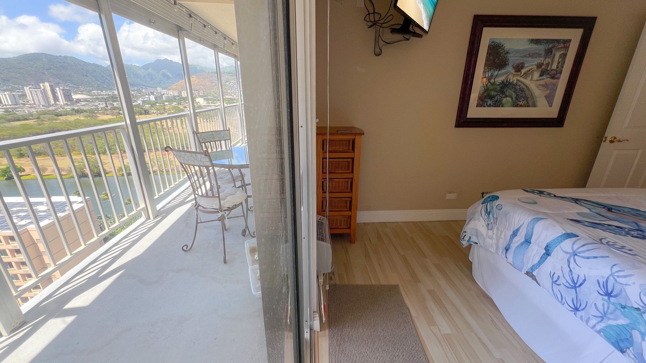 Photo of Bedroom in Waikiki