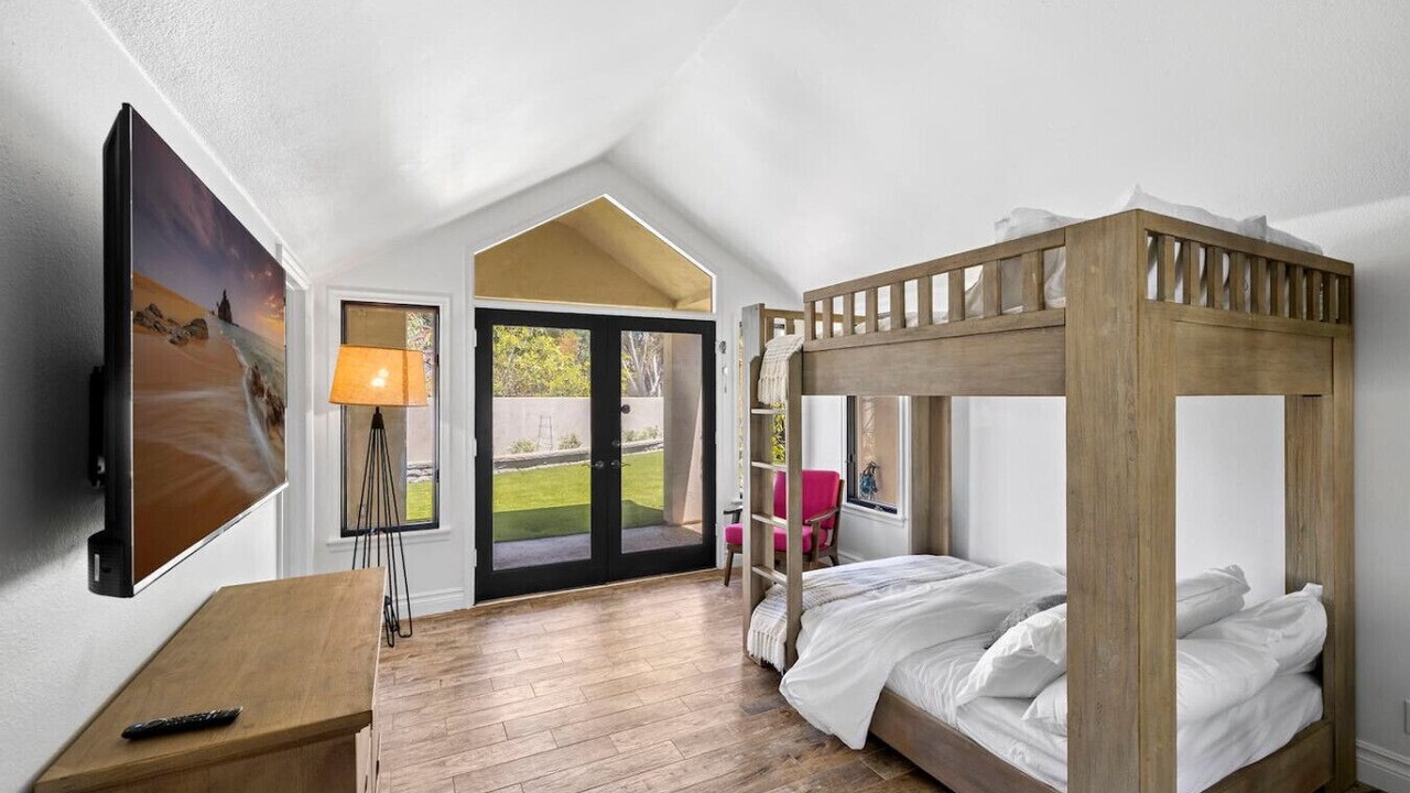 Photo of Bedroom in Lake Hodges