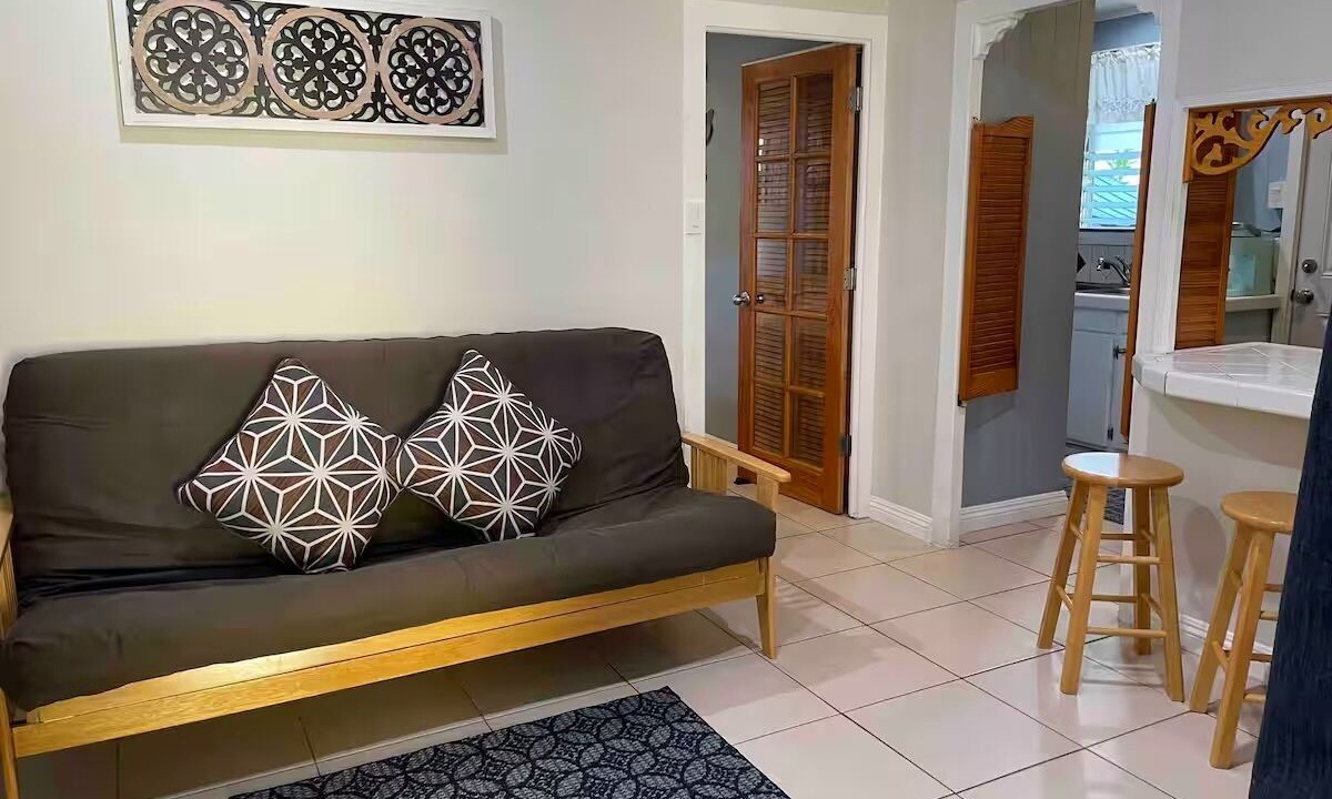 Photo of Livingroom in McCully - Moiliili