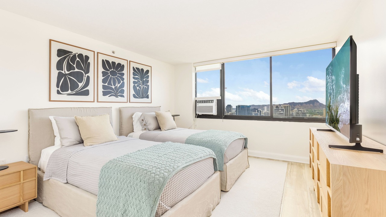 Photo of Bedroom in Waikiki