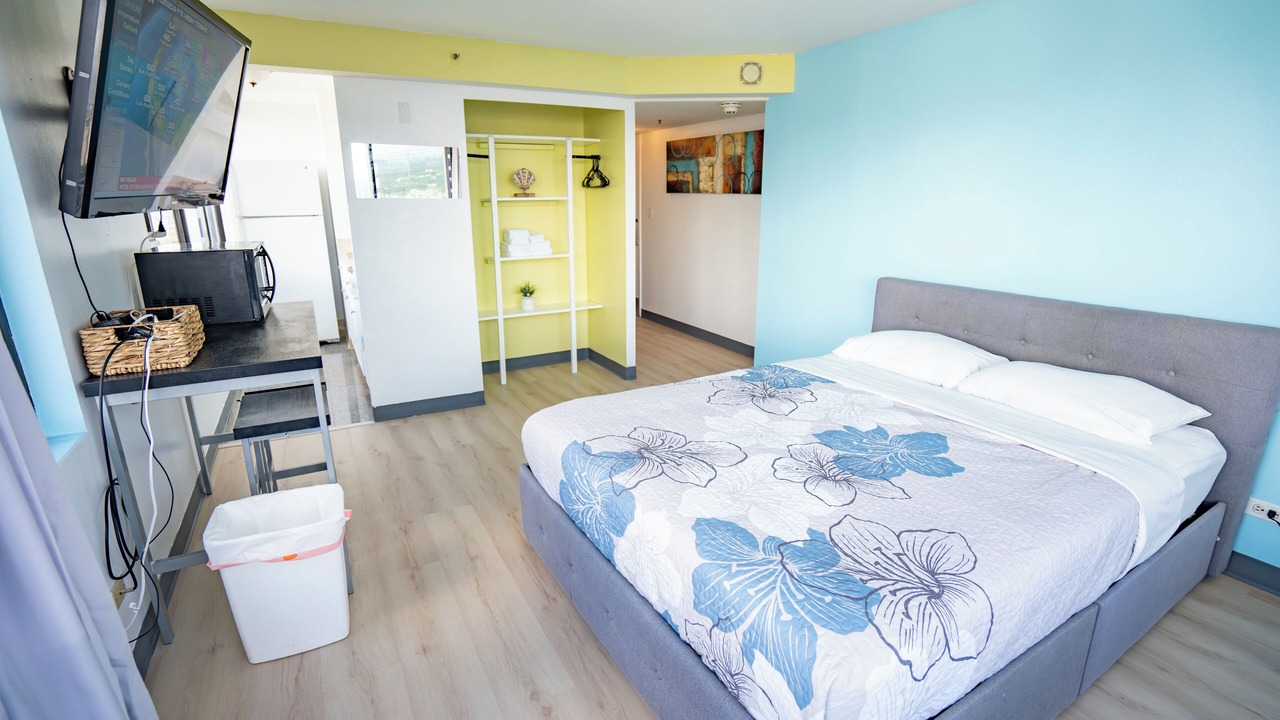 Photo of Bedroom in Waikiki