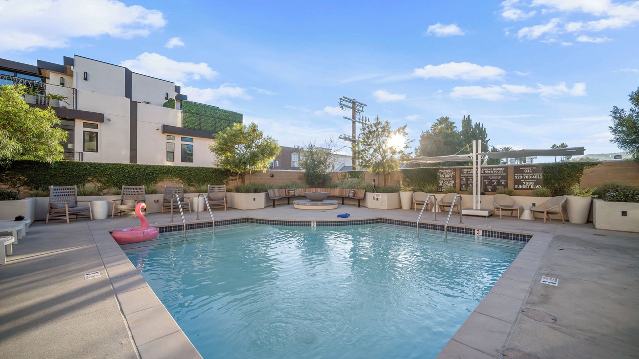 Photo of Outdoor in Hollywood