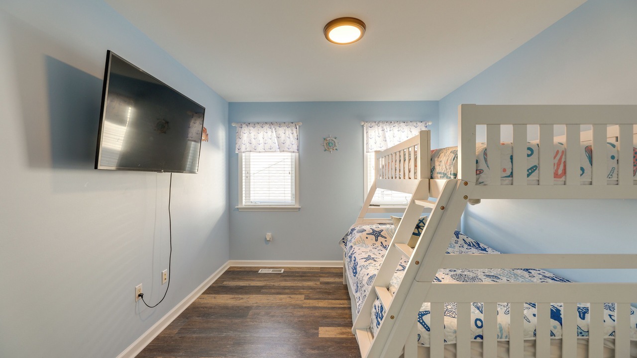 Photo of Bedroom in Caine Woods