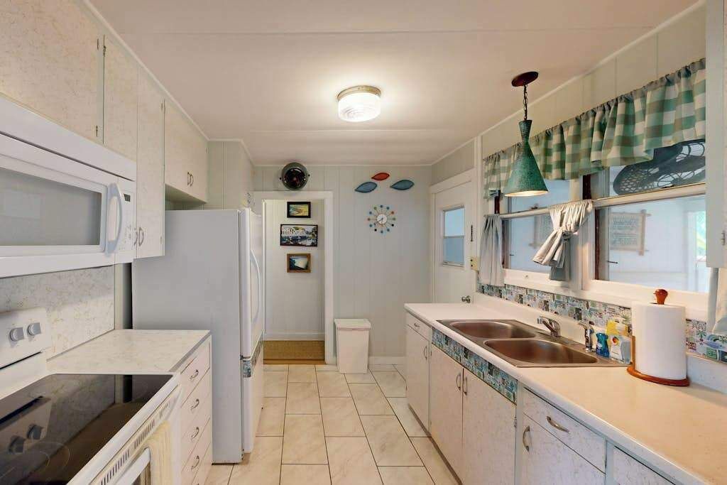 Photo of Kitchen in Haleiwa