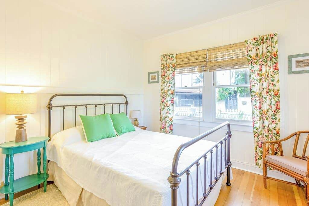 Photo of Bedroom in Diamond Head - Kapahulu - St. Louis