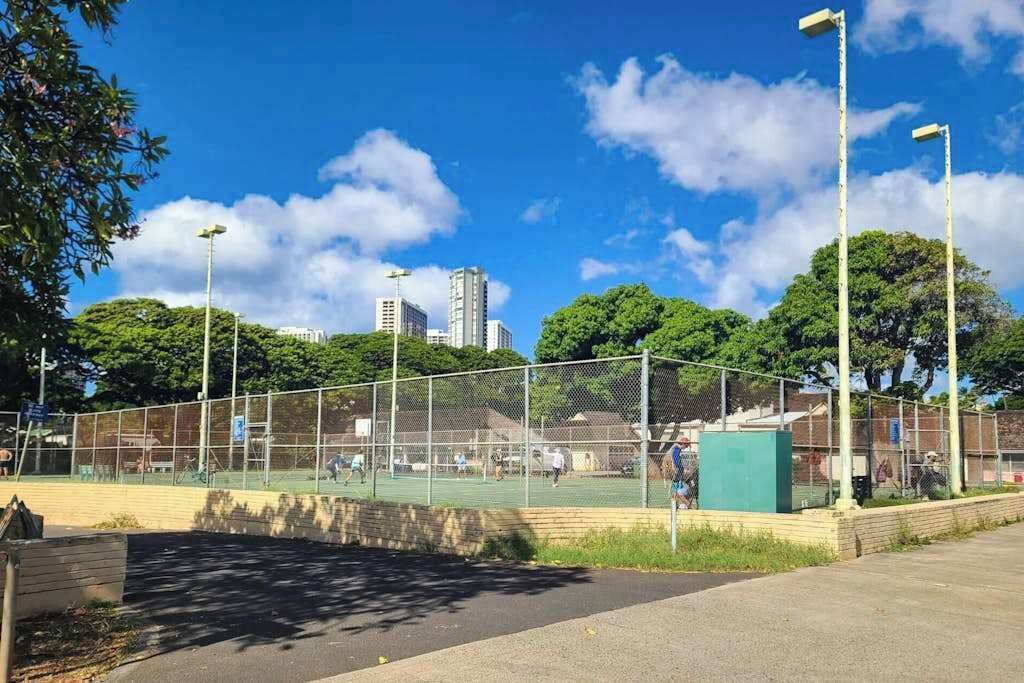Photo of Others in Diamond Head - Kapahulu - St. Louis