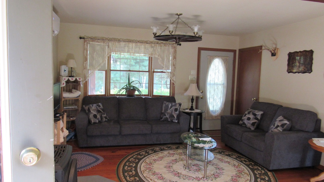 Photo of Livingroom in Refton