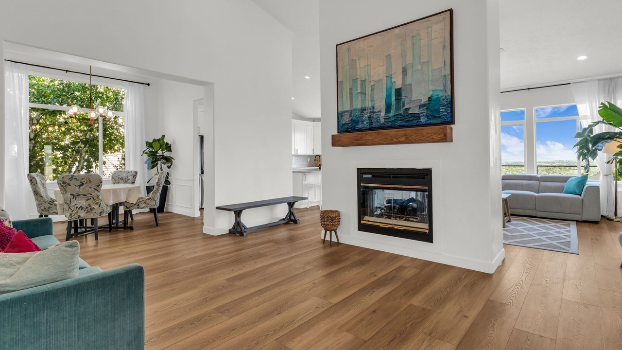 Photo of Livingroom in Draper