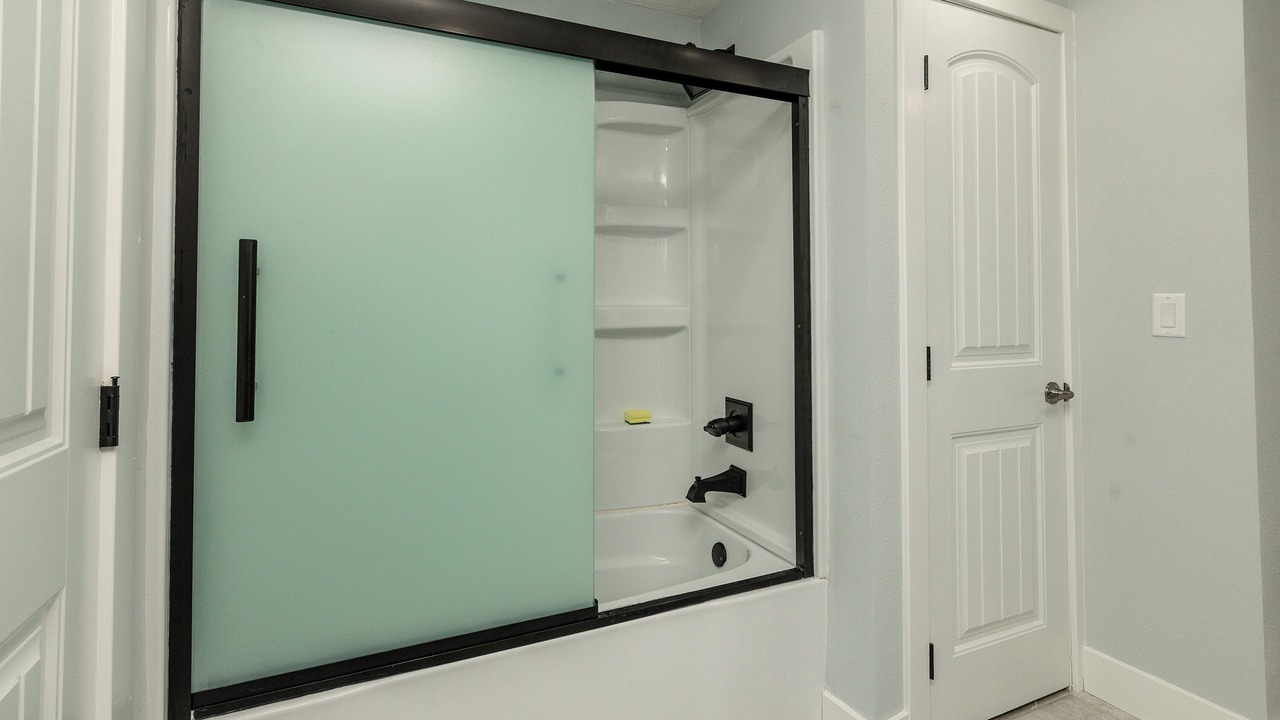 Photo of Bathroom in Goreville