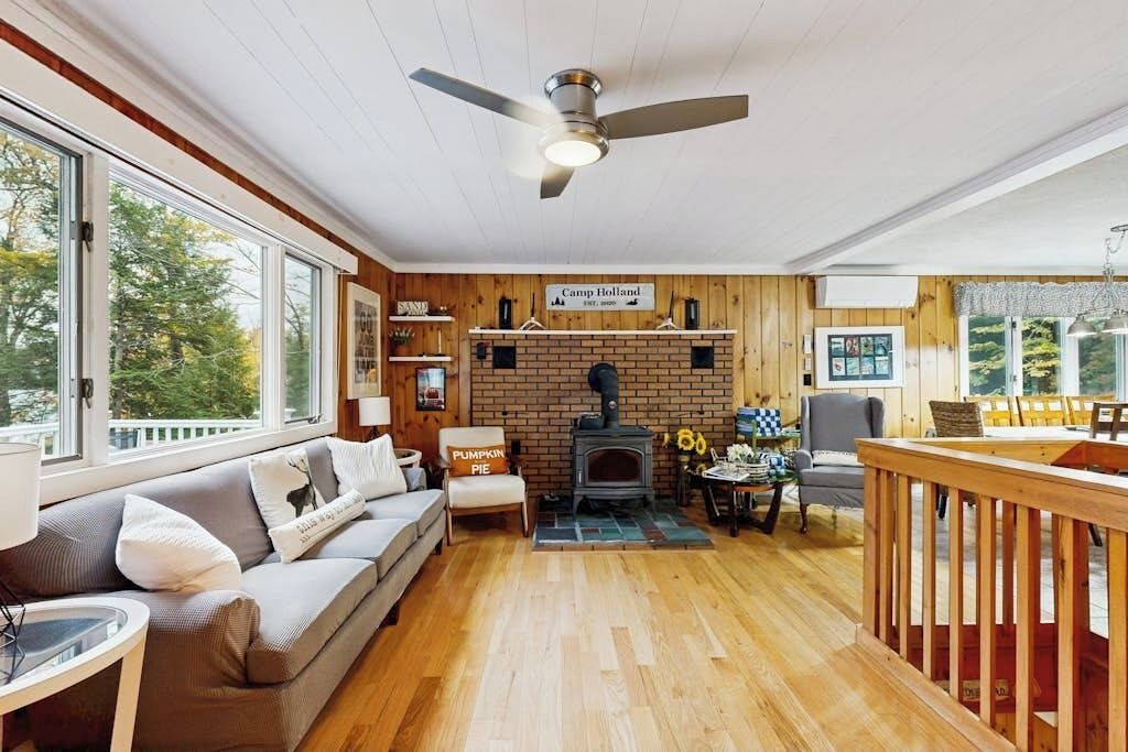 Photo of Livingroom in Monmouth