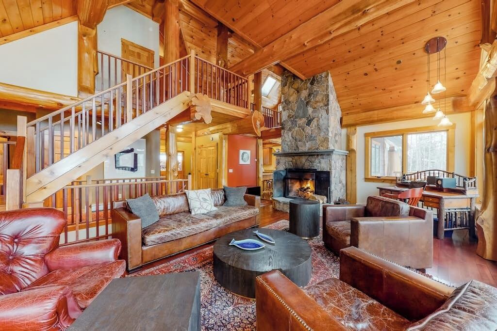 Photo of Livingroom in Carrabassett Valley