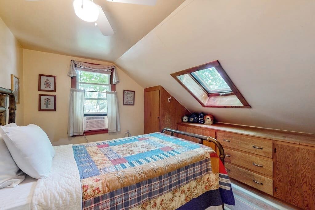 Photo of Bedroom in Castleton