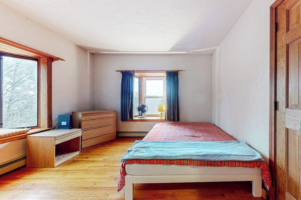 Photo of Bedroom in Pittsfield