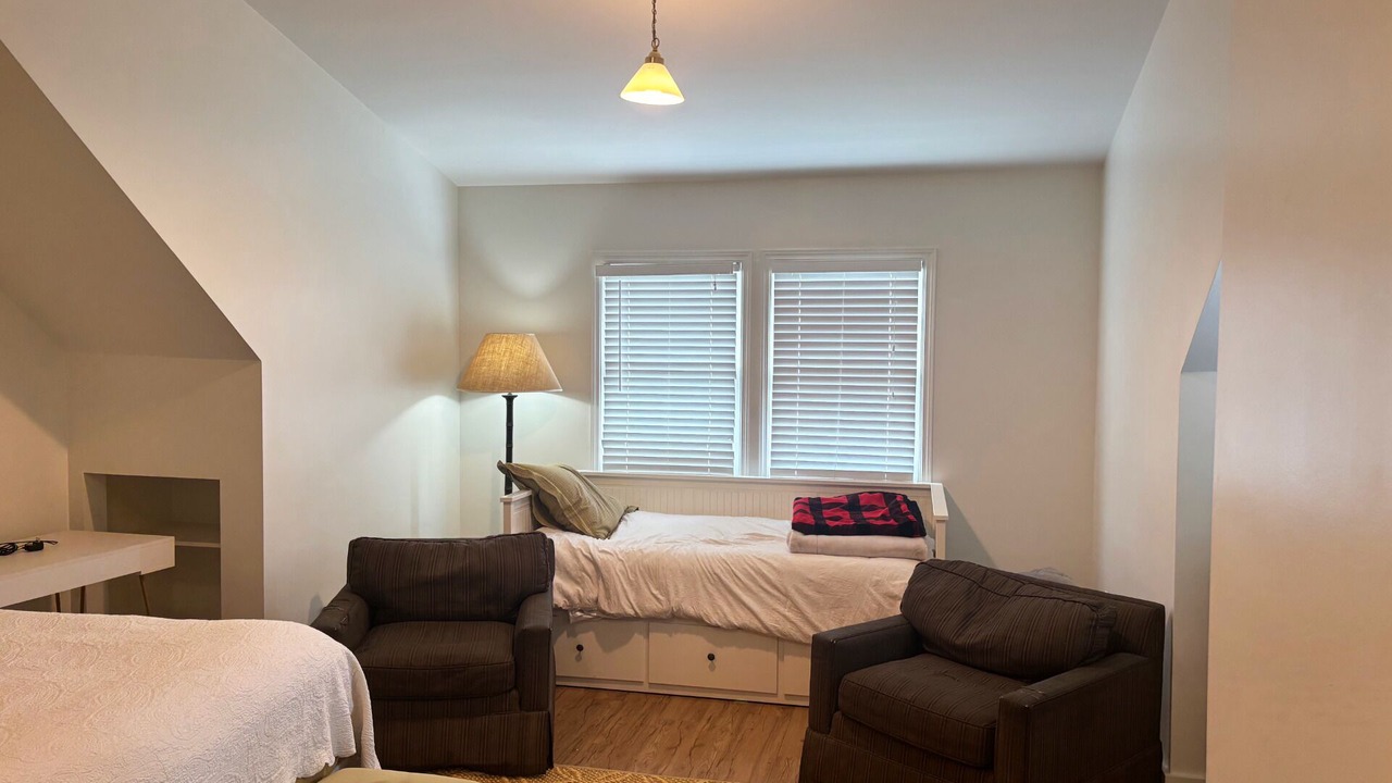 Photo of Bedroom in Garden Hills