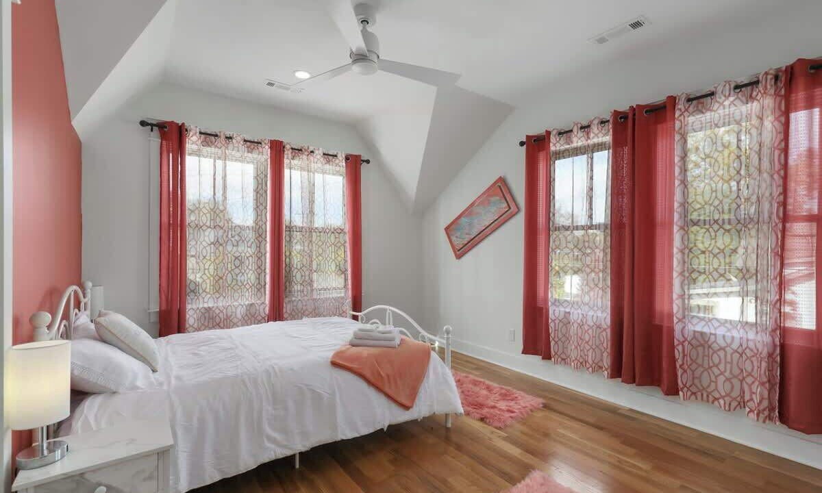Photo of Bedroom in Salemtown