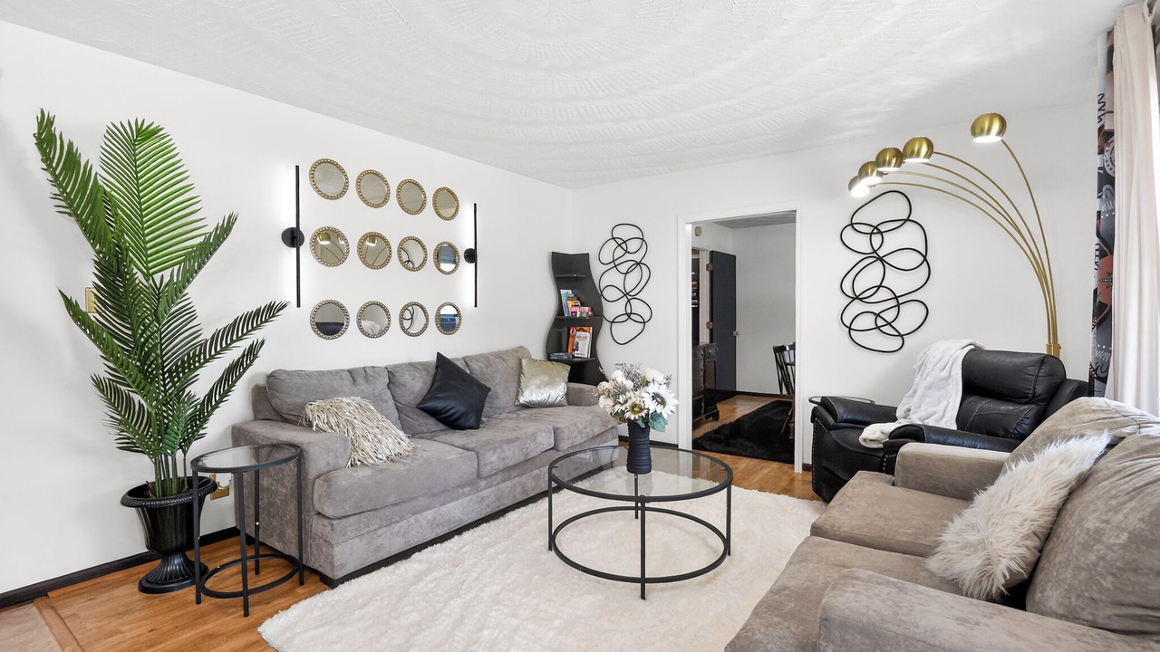 Photo of Livingroom in North Newport News