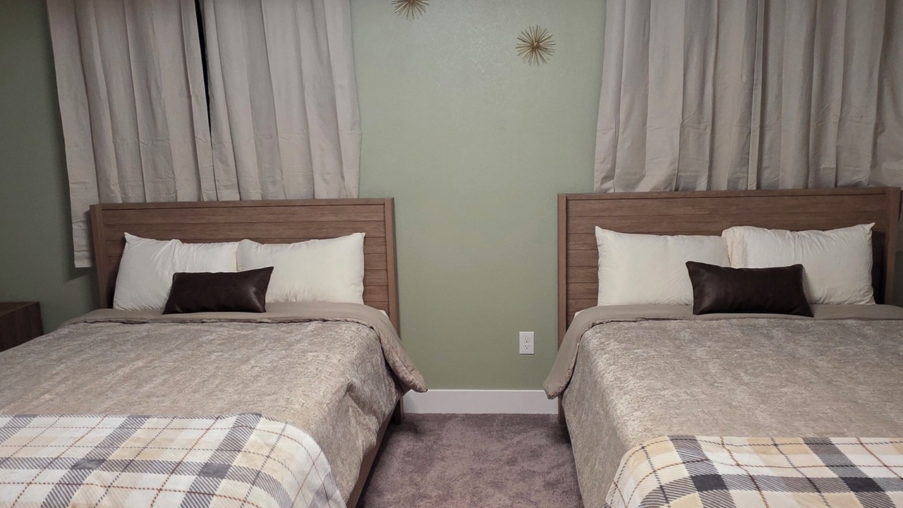 Photo of Bedroom in Enterprise