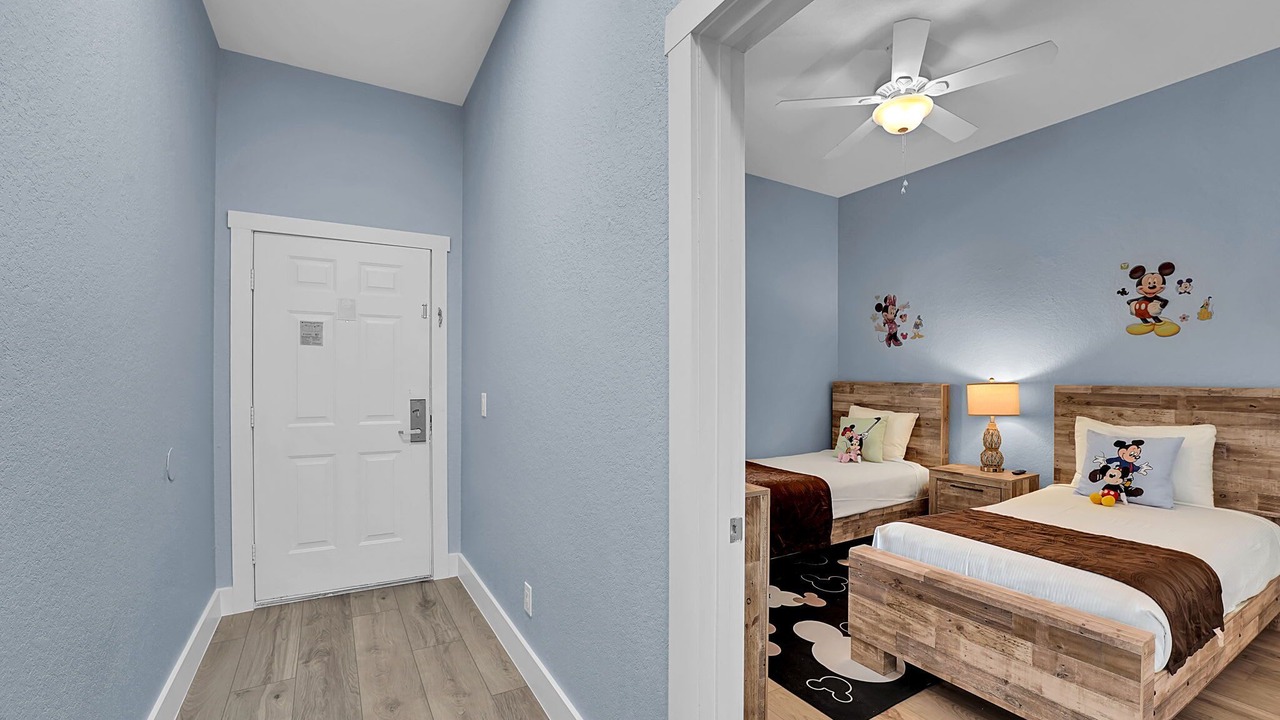 Photo of Bedroom in Bahama Bay
