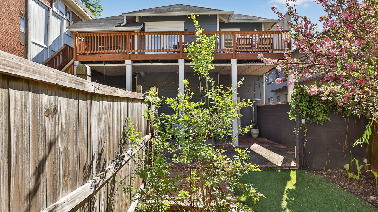 Photo of Outdoor in Poncey-Highland