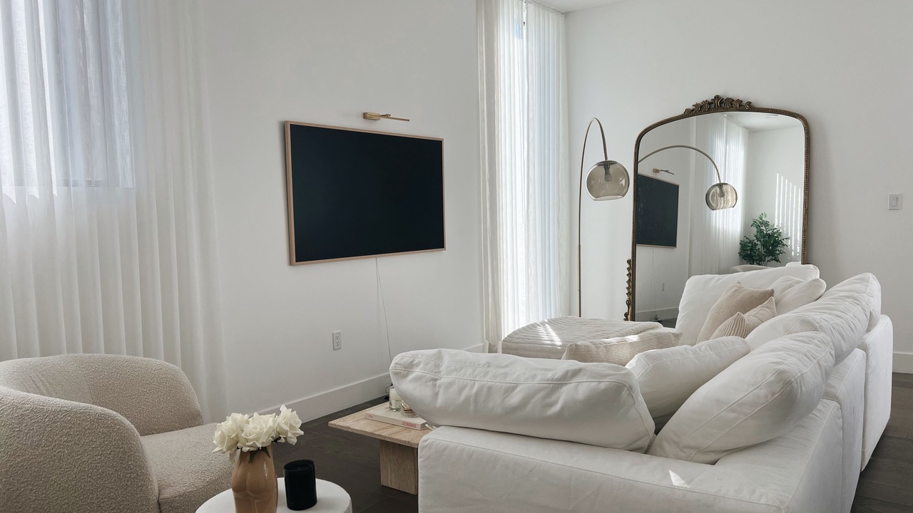 Photo of Livingroom in Rampart Village