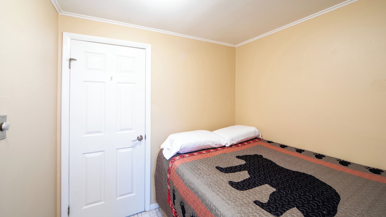 Photo of Bedroom in North Creek