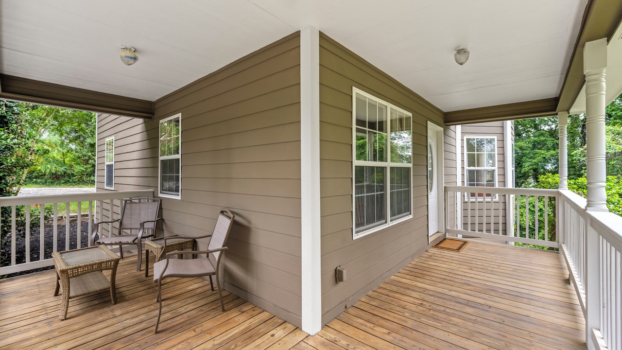 Photo of Patio Balcony in East End - Valley Street