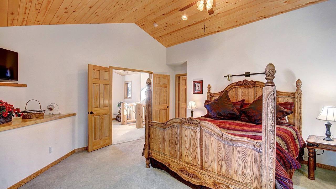 Photo of Bedroom in Boulder Ridge