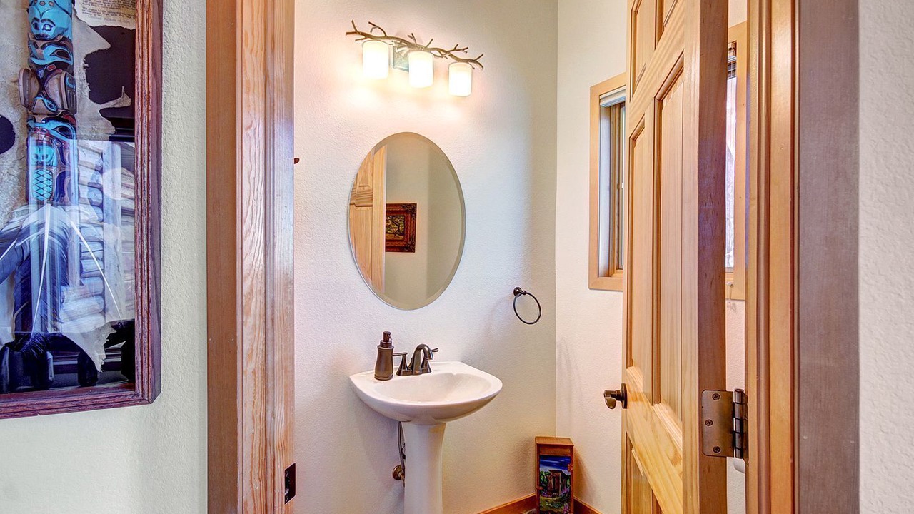 Photo of Bathroom in Boulder Ridge