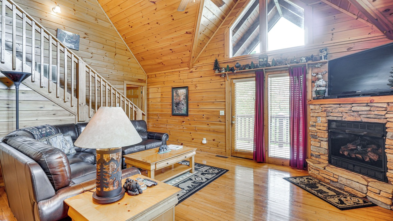 Photo of Livingroom in Black Bear Falls