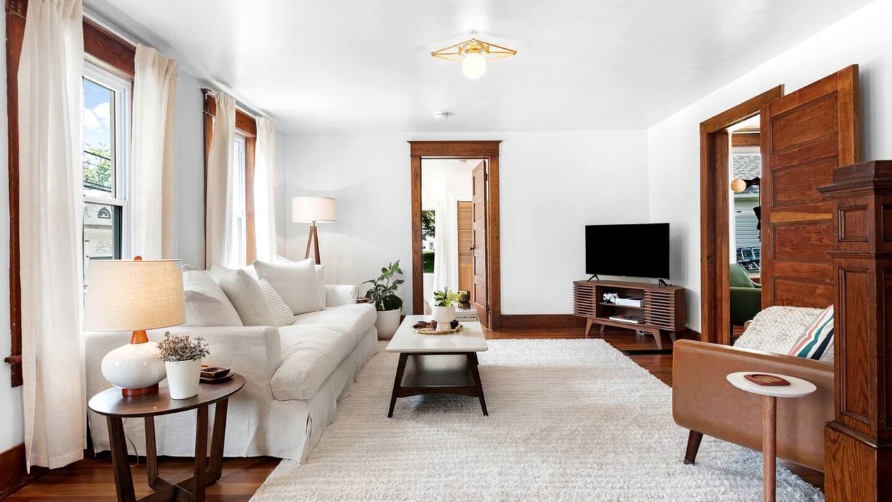 Photo of Livingroom in Bovina Center