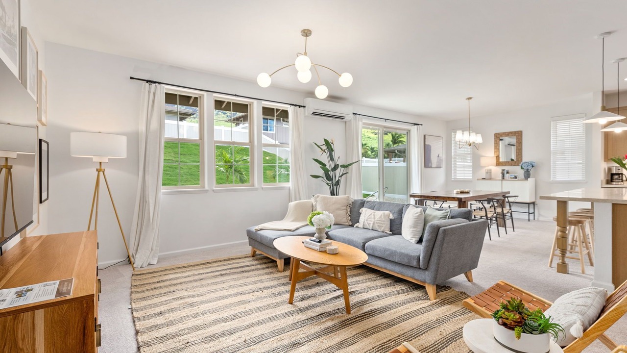 Photo of Livingroom in Makaha Valley