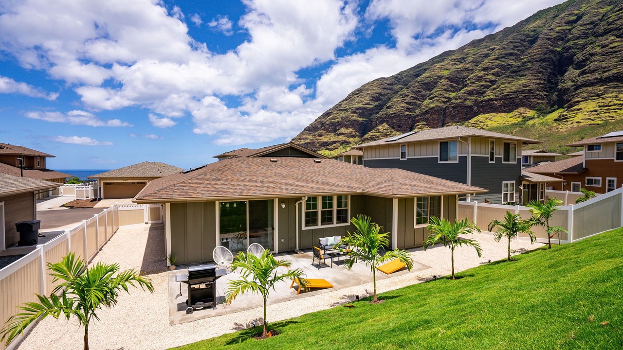 Photo of Outdoor in Makaha Valley