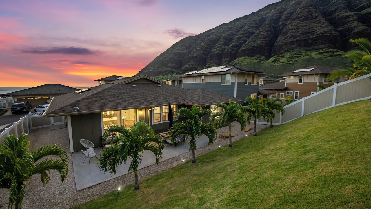 Photo of Outdoor in Makaha Valley