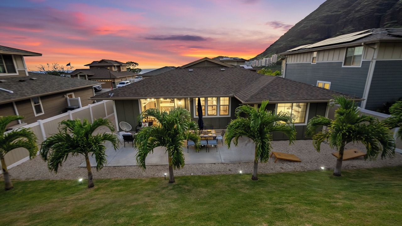 Photo of Outdoor in Makaha Valley