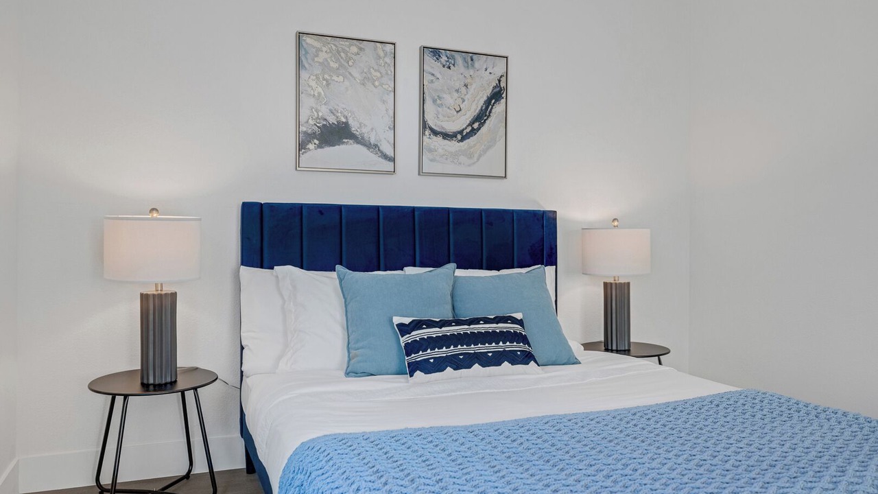 Photo of Bedroom in Enterprise