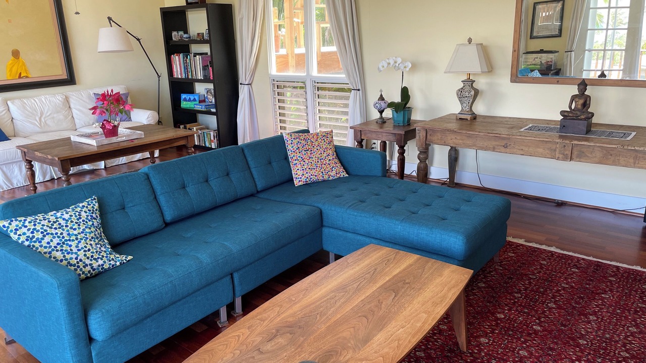 Photo of Livingroom in Portlock