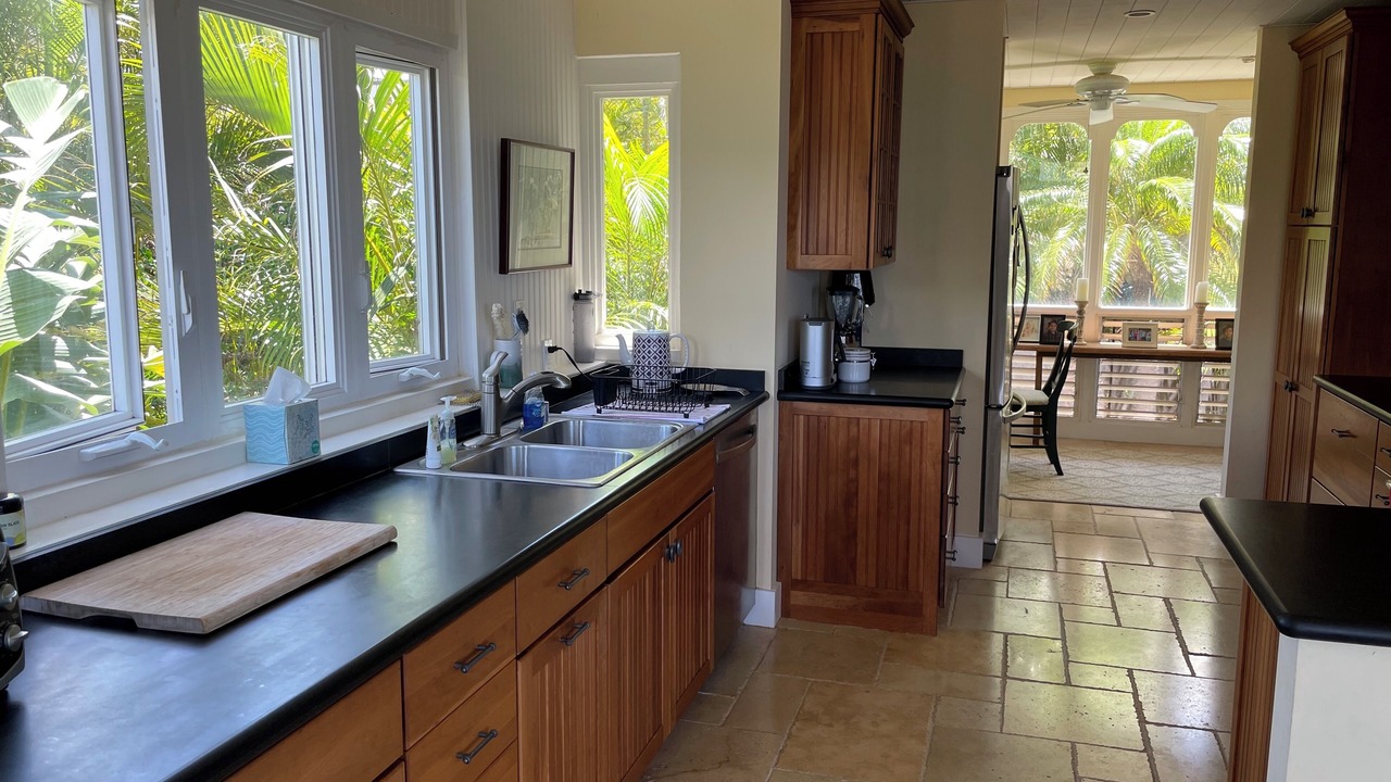 Photo of Kitchen in Portlock