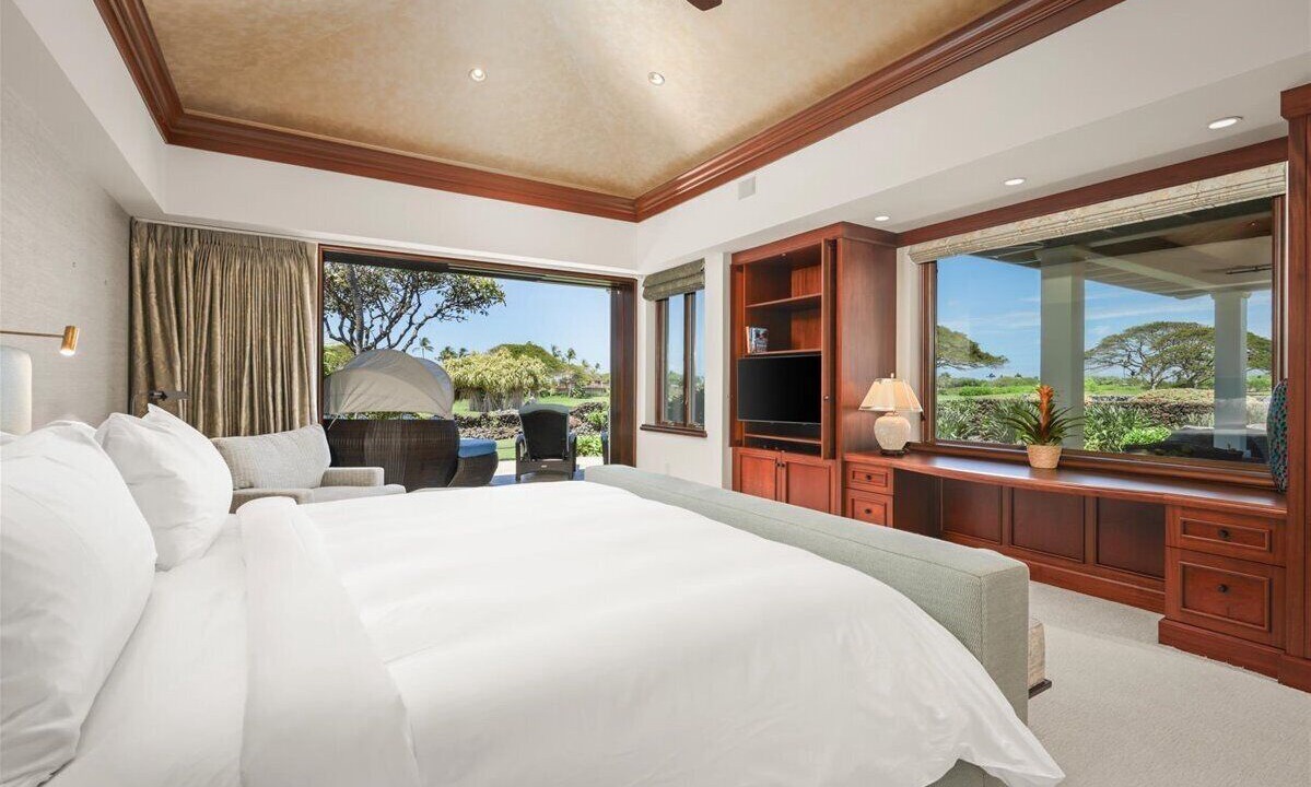 Photo of Bedroom in Kaupulehu