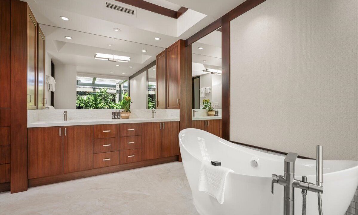 Photo of Bathroom in Kaupulehu