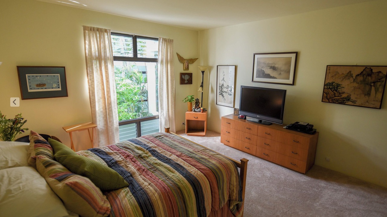 Photo of Bedroom in Kahala