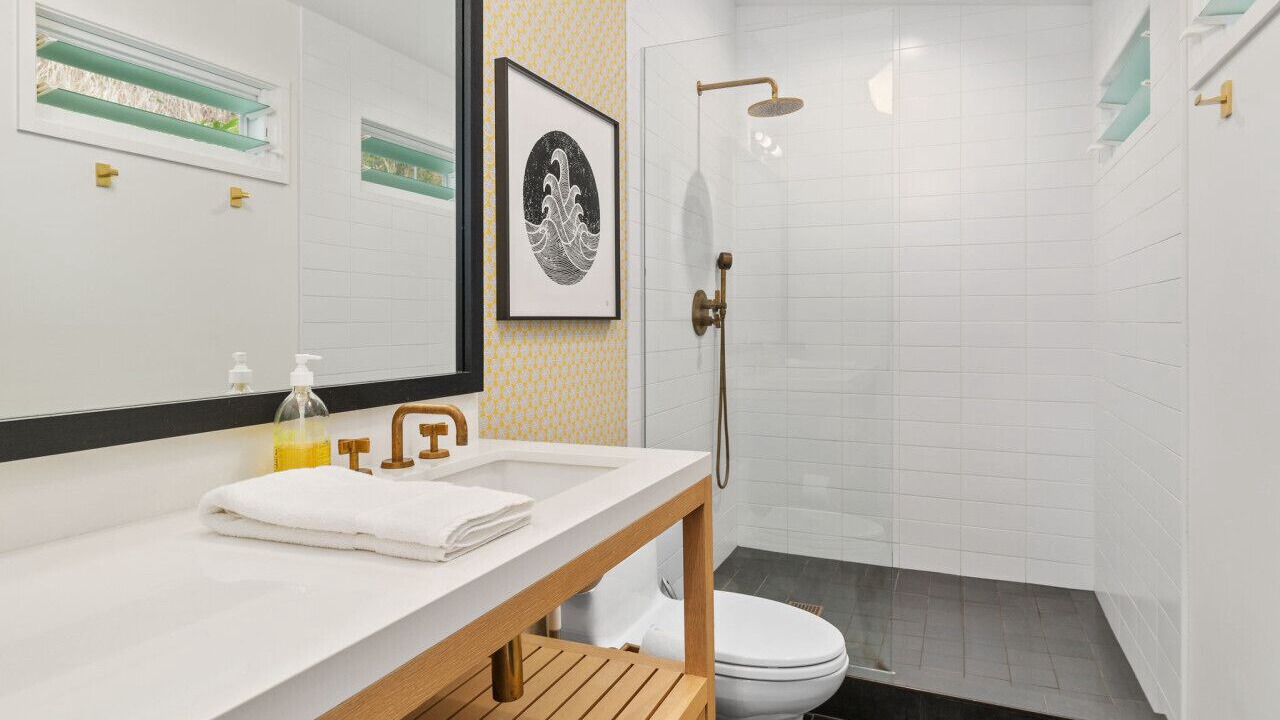 Photo of Bathroom in Lanikai