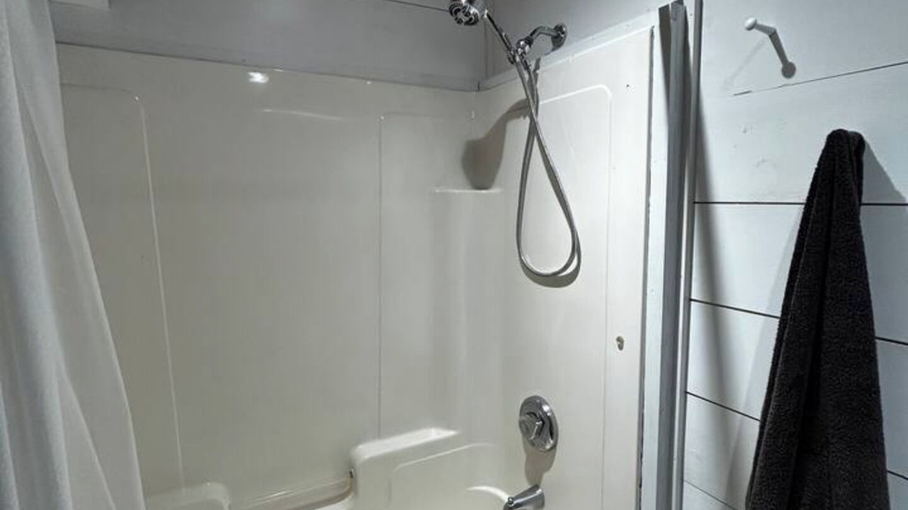 Photo of Bathroom in Embden